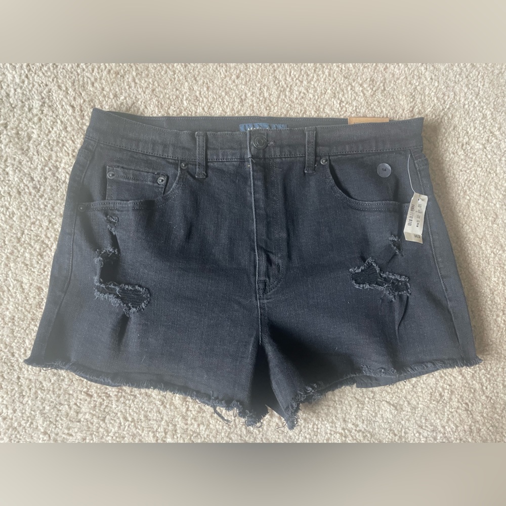 NWT Black Denim Areo Distressed Shorts